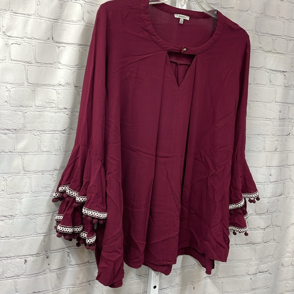 Jodifl bell sleeve with embroidery pom pom layers keyhole size large blo… - Picture 2 of 7